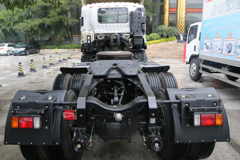 庆铃 VC46重卡 350马力 6X4 国四 牵引车(QL4252UKCZ)