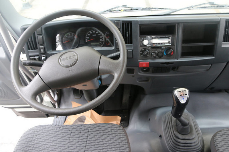 庆铃 VC46重卡 350马力 6X4 国四 牵引车(QL4252UKCZ)