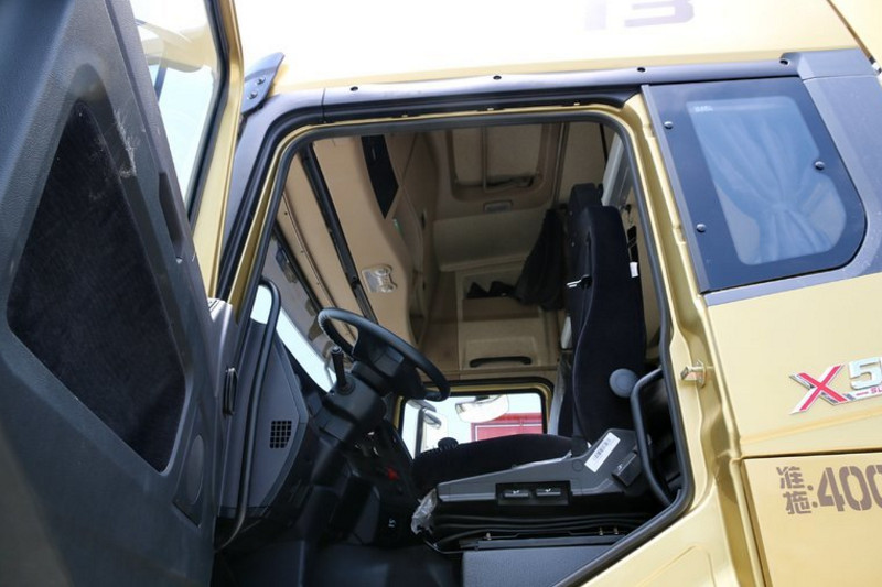 陕汽重卡 德龙X3000 460马力 6X4 国五牵引车(SX4250XC4Q)