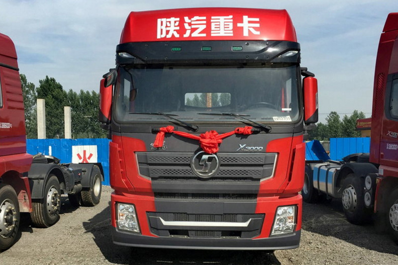陕汽重卡 德龙X3000 430马力 6X4 国四牵引车(SX42564Y324)
