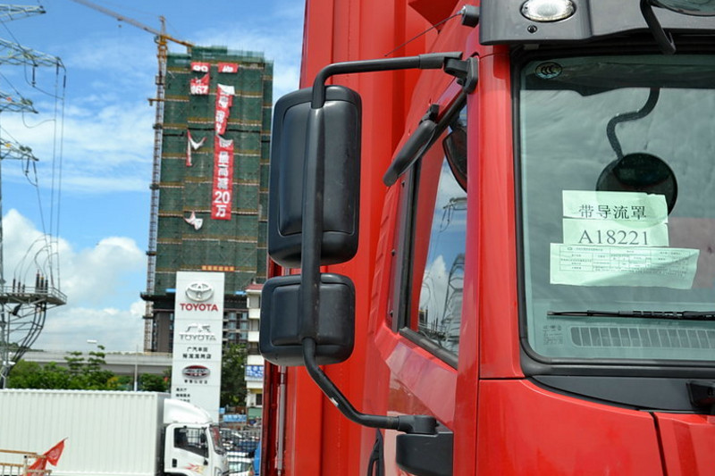 一汽解放青汽 龙V 164马力 4X2 7.7米 国四厢式载货车(CA5148XXYPK2L4E4A80-3)