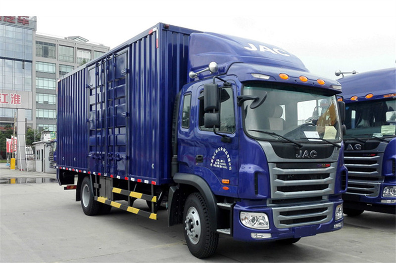 江淮 格尔发A5中卡 160马力 4X2 6.8米 国五厢式载货车(HFC5161XXYP3K1A50S3V)