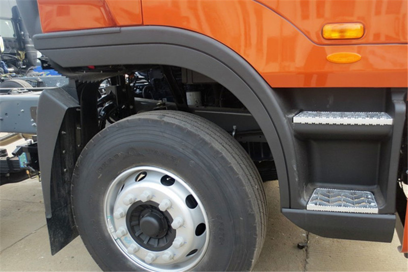 江淮 格尔发A5W重卡 标载型 290马力 8X4 9.5米 国四排半仓栅式载货车(法士特9档)(HFC5311CCYP2K4H45F)