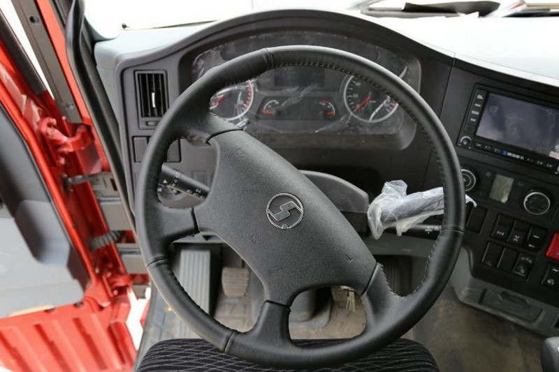 陕汽重卡 德龙X3000 430马力 6X4 国四牵引车(SX42564T324)