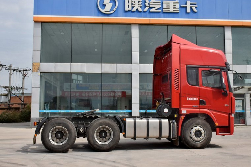 陕汽重卡 德龙X3000 430马力 6X4 国四牵引车(SX42564T324)