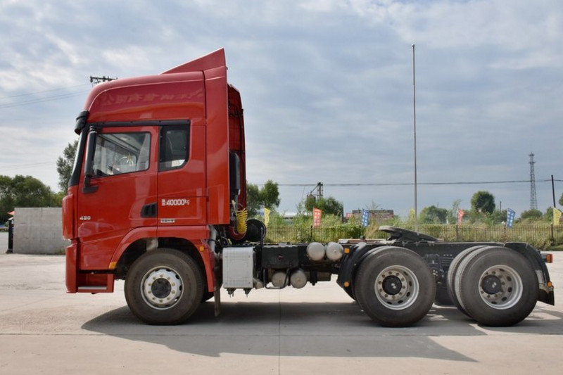 陕汽重卡 德龙X3000 430马力 6X4 国四牵引车(SX42564T324)