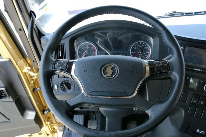 陕汽重卡 德龙X3000 480马力 6X4 国四牵引车(SX42564Y324)