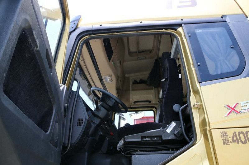 陕汽重卡 德龙X3000 480马力 6X4 国四牵引车(SX42564Y324)