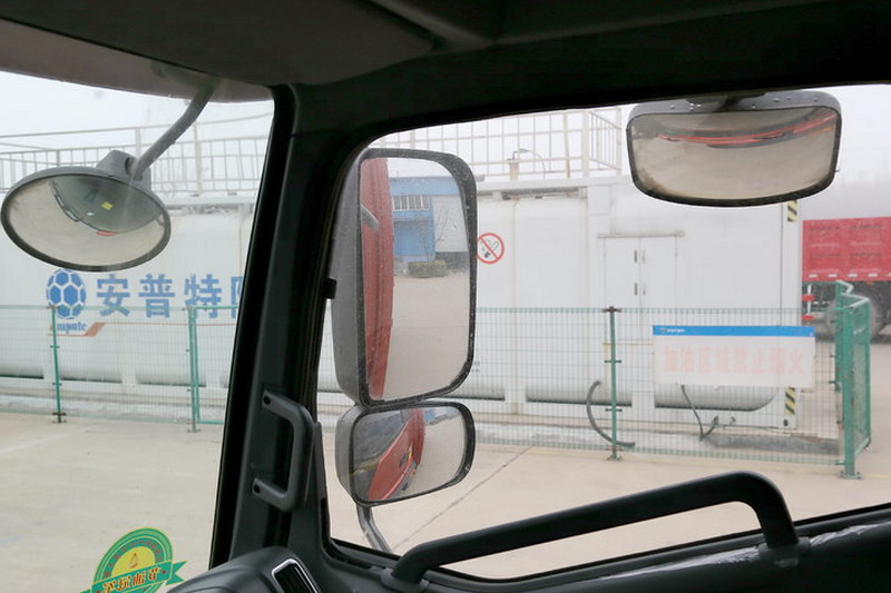 福田 瑞沃中卡 168马力 4X2 6.7米 国五 栏板载货车(BJ1146VJPEK-1)