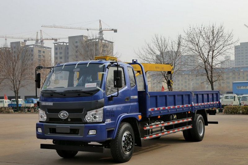 福田 瑞沃中卡 130马力 4X2 5.8米 国四 排半栏板载货车(BJ1155VKPEG-1)