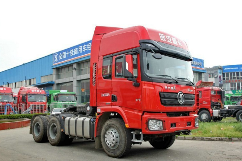 陕汽康明斯 德龙X3000 轻量化版 420马力 6X4 国四牵引车(SX42564T324)