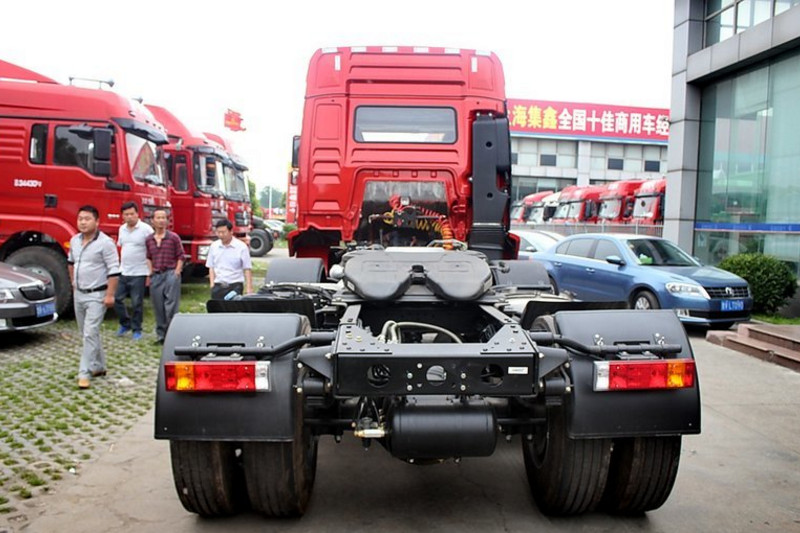 陕汽重卡 德龙新M3000 轻量化版 375马力 6X2 国四牵引车(SX4256GT279)