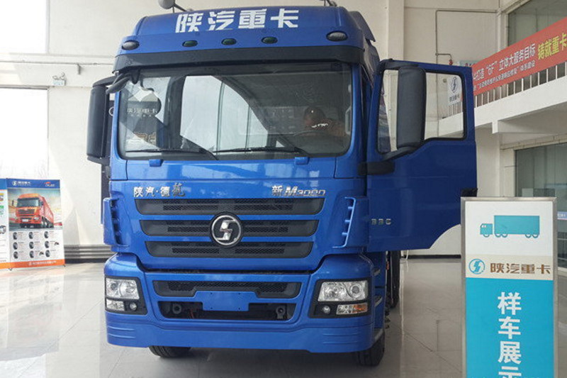 陕汽重卡 德龙新M3000 轻量化版 375马力 6X4 国四牵引车(SX4256GR324)