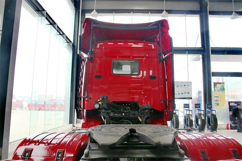 斯堪尼亚 R系列重卡 560马力 6X2 国四牵引车(型号R560 V8)