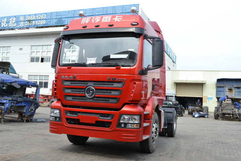 陕汽重卡 德龙新M3000 轻量化版 270马力 4X2 国四牵引车(SX4186GN361)
