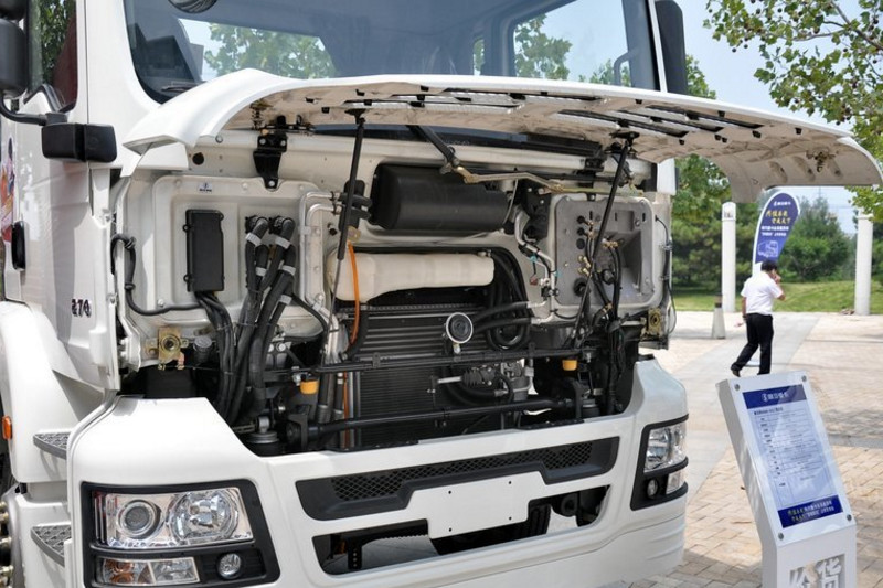 陕汽重卡 德龙新M3000 270马力 6X2 9.6米 国五厢式载货车(AMT)(SX5200XXYMA)