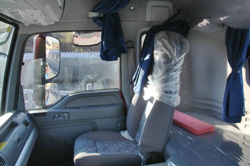 福田 欧曼ETX 6系重卡 375马力 6X4 国四牵引车(危险品运输)(BJ4253SNFKB-XK)