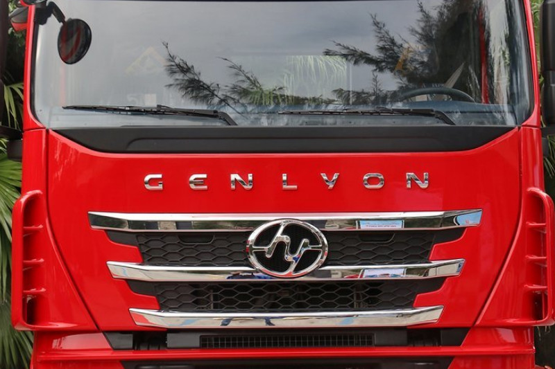上汽红岩 杰狮M100重卡 336马力 6X4 LNG 国五 牵引车(后桥:H6A)(CQ4256HTG384T)