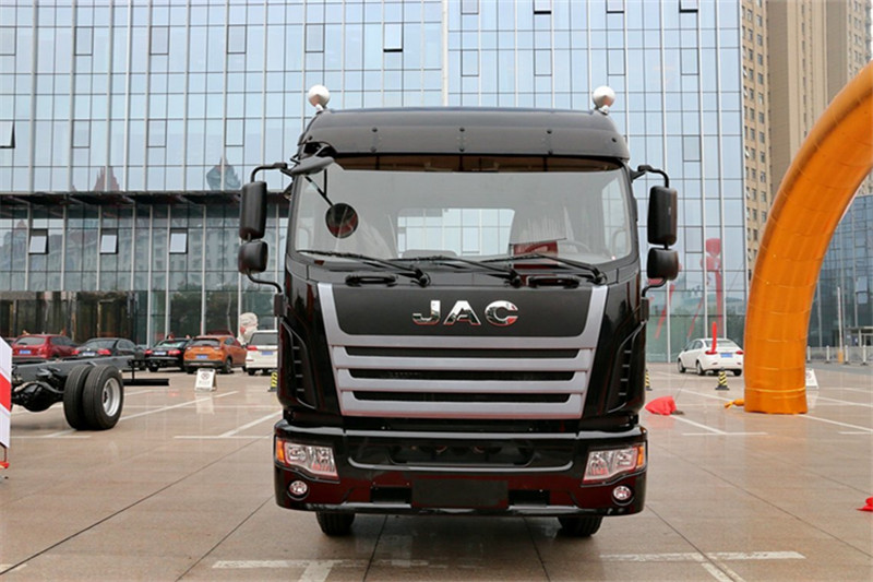 江淮 格尔发K3W重卡 310马力 8X4 9.5米 国四载货车(HFC1311P2K4H45F)