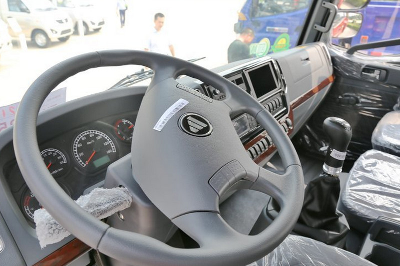 福田 瑞沃中卡 220马力 6X2 7.5米 国四 仓栅式载货车(BJ5255CCY-1)