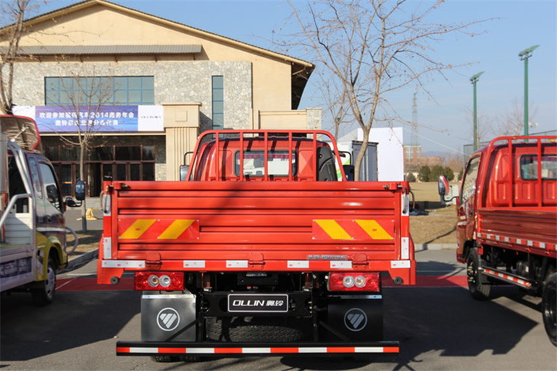 福田 奥铃CTX中卡 科技版 156马力 4X2 6.8米栏板载货车(国五)(BJ1169VKPEK-F3)