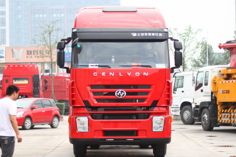 上汽红岩 杰狮M100重卡 336马力 6X4 LNG 国五 牵引车(CQ4256HTG384T)