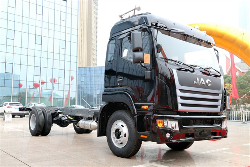江淮格尔发k6l中卡190马力4x2国四载货车底盘hfc1161pz5k2e1f