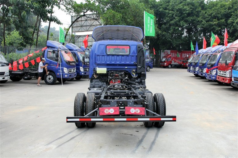 福田 奥铃CTX中卡 156马力 4500轴距 4X2 国四轻卡底盘(BJ1109VEPED-FD)