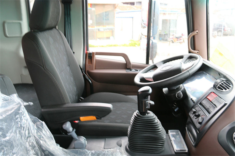 江淮 格尔发K5L中卡 160马力 4X2 7.8米 国五厢式载货车(HFC5161XXYP3K1A47V)