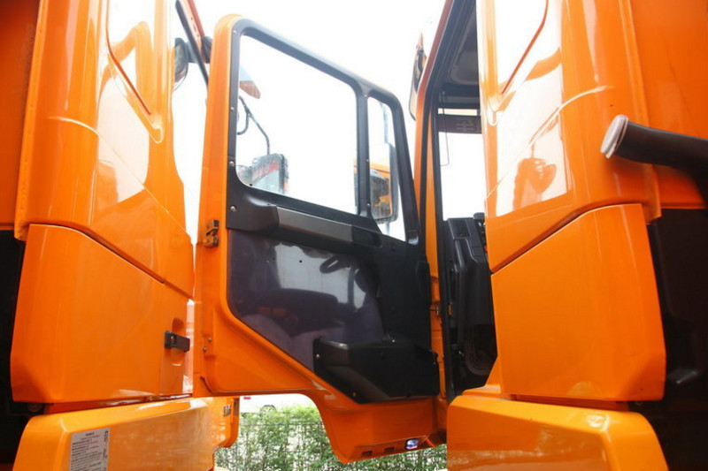 陕汽重卡 德龙F3000 加强版 350马力 6X4 自卸车底盘(SX3256DR3841)