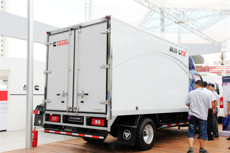 福田 奥铃CTX 143马力 3.7米 4X2 国四排半厢式轻卡(BJ5049V8CEA-FE)