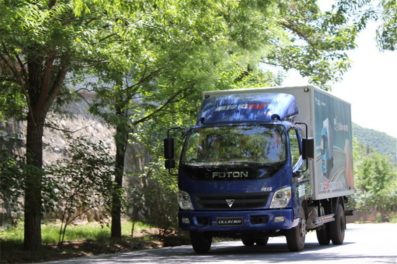 福田 奥铃CTX中卡 170马力 4X2 6.8米 国四排半厢式载货车(BJ5139XXY-CA)