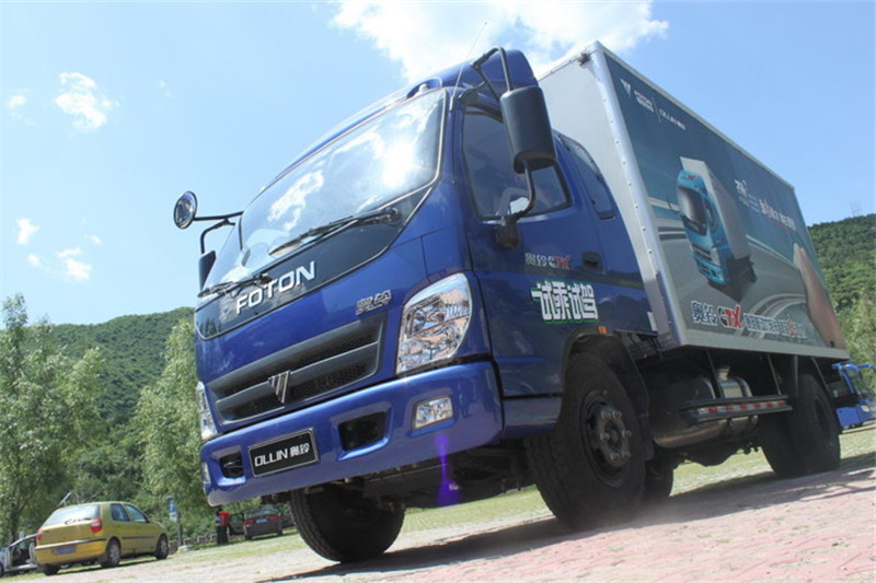 福田 奥铃CTX中卡 170马力 4X2 6.8米 国四排半厢式载货车(BJ5139XXY-CA)