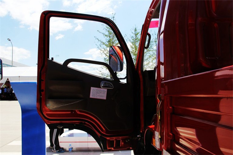 福田 奥铃CTX中卡 156马力 4X2 5.2米 国五排半仓栅式载货车(BJ5099CCY-A2)