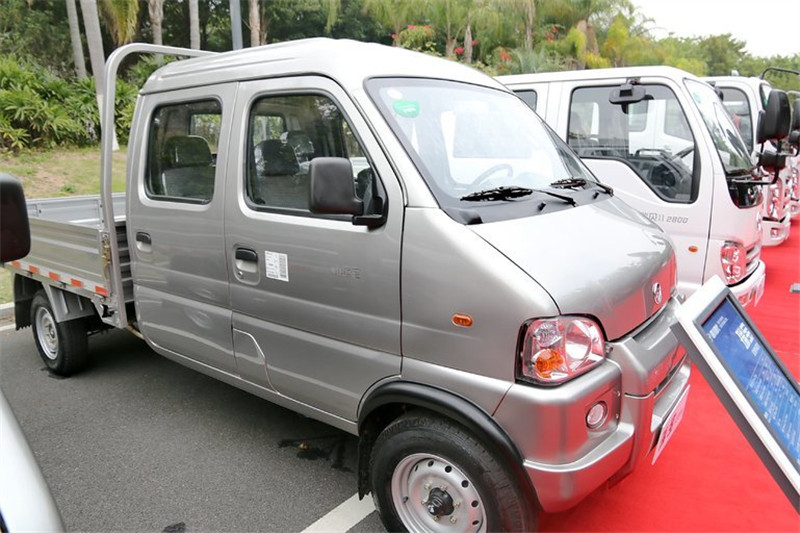 四川现代 瑞宝 1.2L 87马力 汽油/CNG 2.6米 国五双排栏板微卡