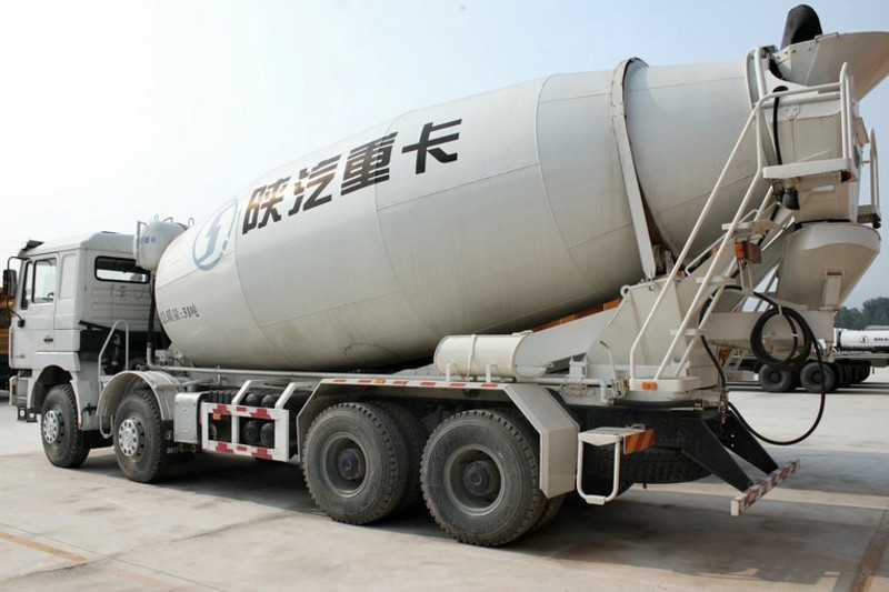 陕汽 德龙F3000 375马力 8X4 国四混凝土搅拌车(SX5316GJBDT366)