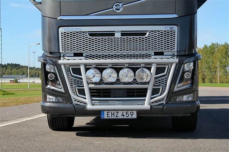 沃尔沃 新FH16重卡 750马力 6X4 国五牵引车