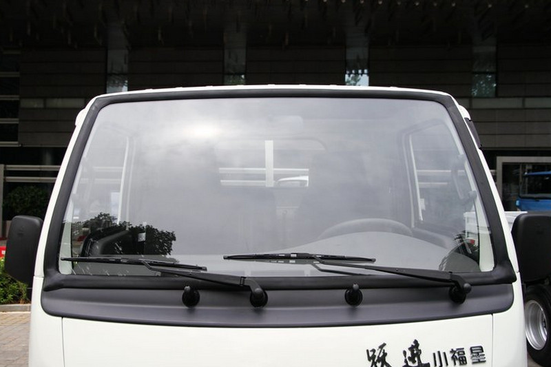 跃进 小福星S50 1.3L 87马力 汽油 3.1米 国五 单排微卡(NJ1032PBGBNZ1)