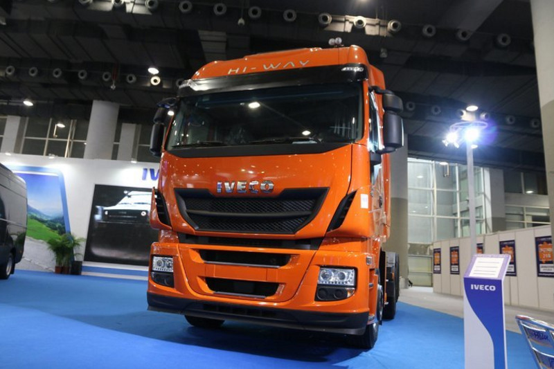 依维柯 Stralis Hi-Way重卡 500马力 6X2 国四牵引车(AS440S50TY/PT)