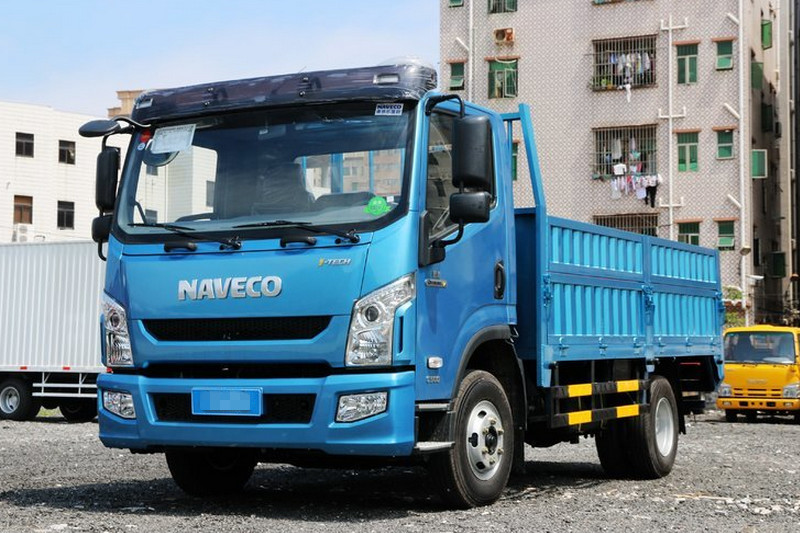跃进 超越C500-33 舒适版 140马力 4X2 4.1米 国四 单排栏板轻卡(NJ1041ZFDCWZ)