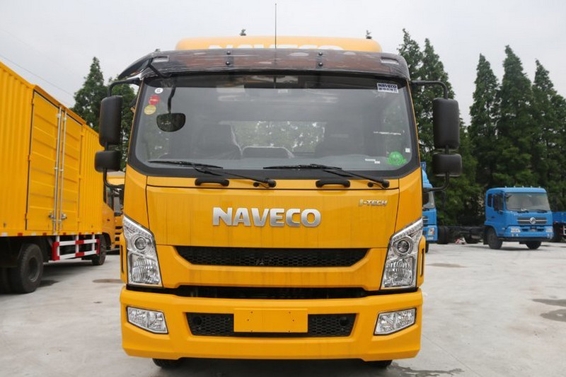 跃进 超越C500-38 140马力 3800轴距 国五 冷藏车底盘(NJ1082ZHDCWZ)