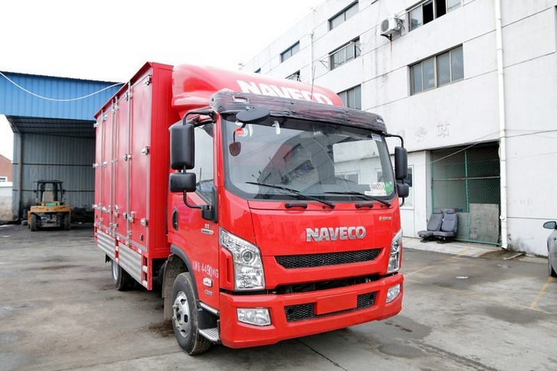 跃进 超越C500-33 141马力 4米 国四 单排厢式轻卡(宽体)(NJ5041XXYZFDCWZ)