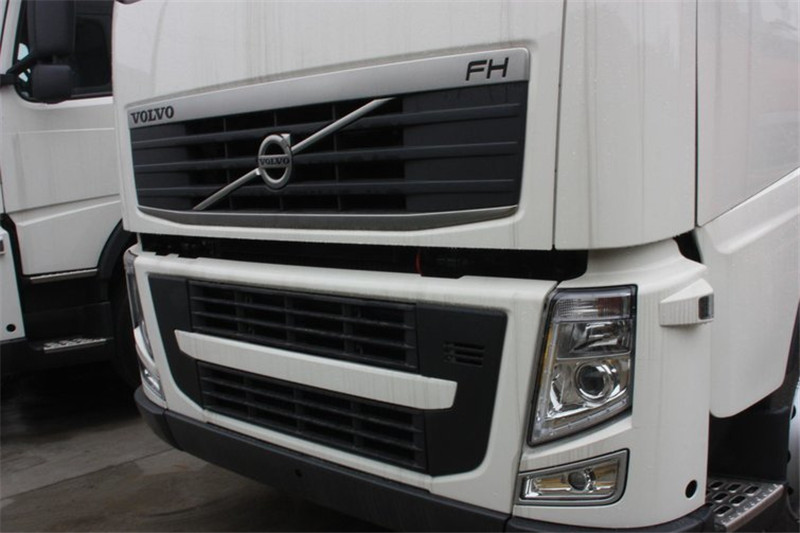 沃尔沃 FH重卡 400马力 6X4 国四专用车(底盘)