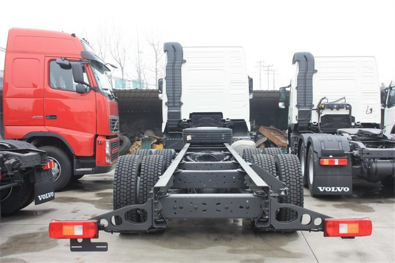 沃尔沃 FH重卡 400马力 6X4 国四专用车(底盘)
