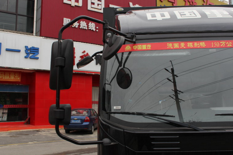 中国重汽HOWO 统帅 154马力 5.2米 4X2 国五单排厢式载货车(ZZ5147XXYG421CE1)