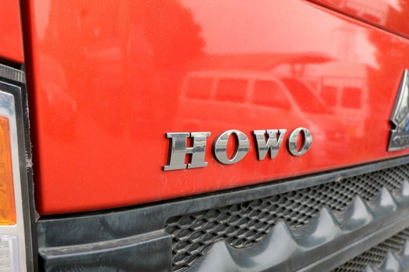 中国重汽HOWO 统帅 154马力 5.5米 4X2 国五单排厢式载货车(ZZ5147XXYG421CE1)