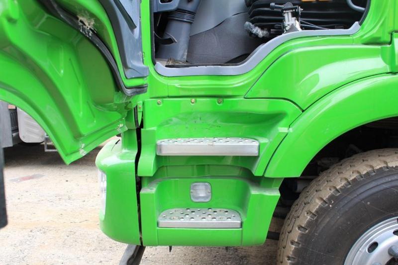 福田 欧曼ETX 9系重卡 336马力 6X4 国五5.6米自卸车(BJ3253DLPKB-XJ)