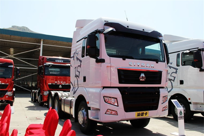 中国重汽 汕德卡SITRAK C7H重卡 440马力 6X4 国五牵引车(变速箱:ZF16S2230 TO)(ZZ4256V324HE1B)