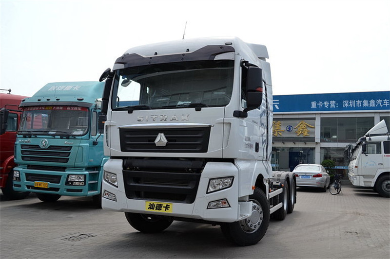 中国重汽 汕德卡SITRAK C7H重卡 440马力 6X4 国五牵引车(变速箱:ZF16S2230 TO)(ZZ4256V324HE1B)