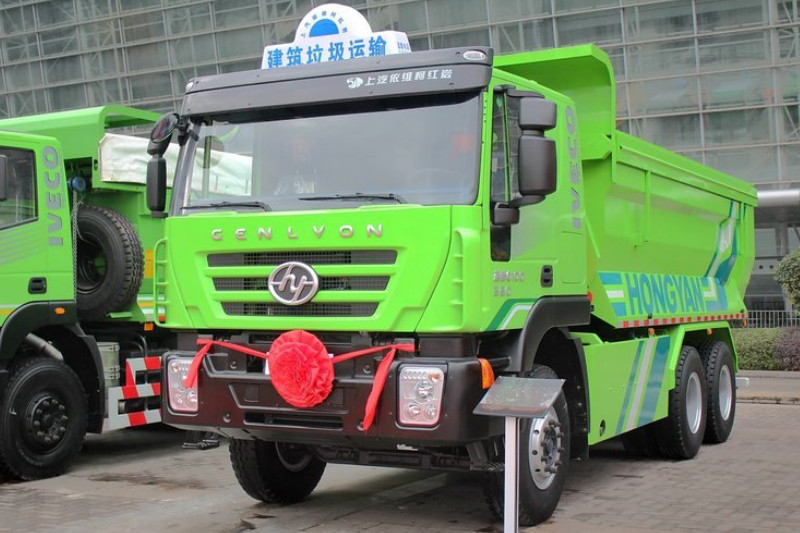 上汽红岩 杰狮重卡 350马力 6X4 5.6米 国四 自卸车(U型渣土车)(CQ3255HTG384)
